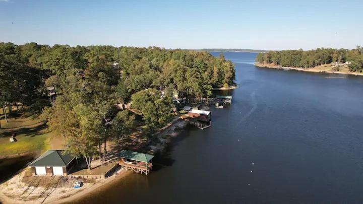 Leesville Vacations - Robbins Nest - Property Image 1
