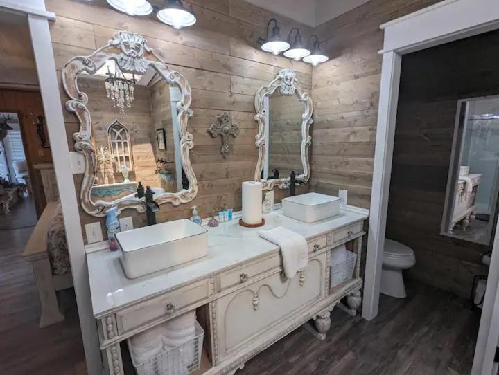 Robbins Nest - Property Image 34