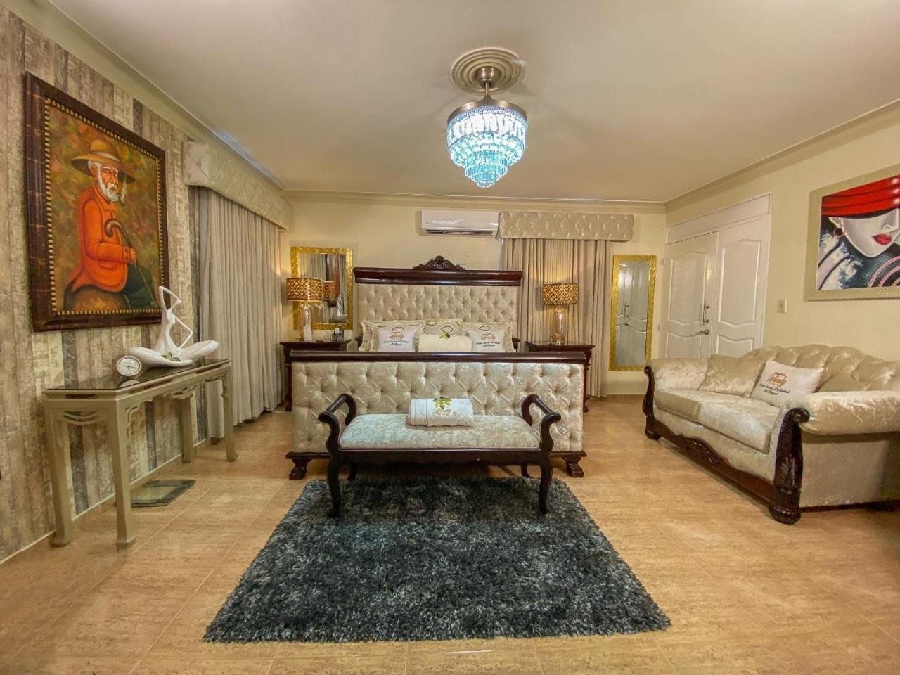 santiago luxury house