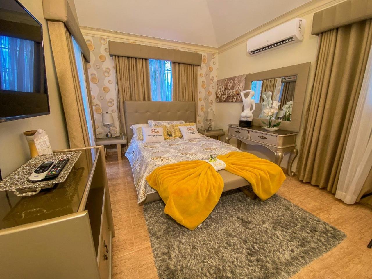 santiago luxury house