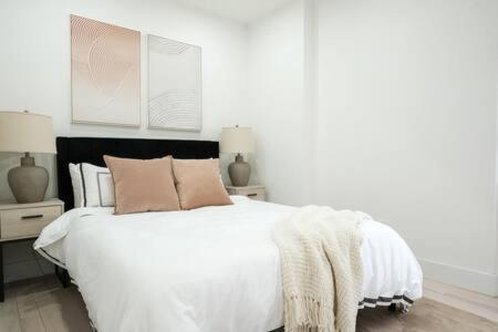 3BR 2Baths with Private Outdoors