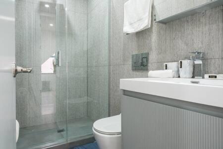 3BR 2Baths with Private Outdoors
