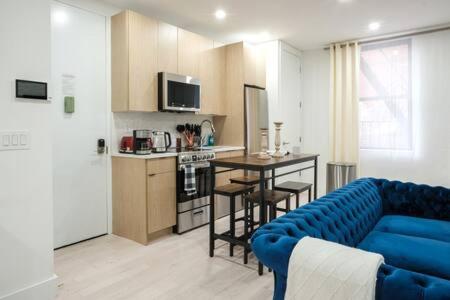3BR 2Baths with Private Outdoors