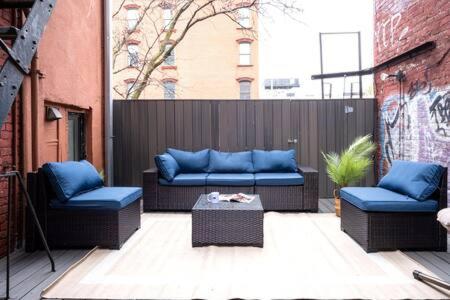 3BR 2Baths with Private Outdoors