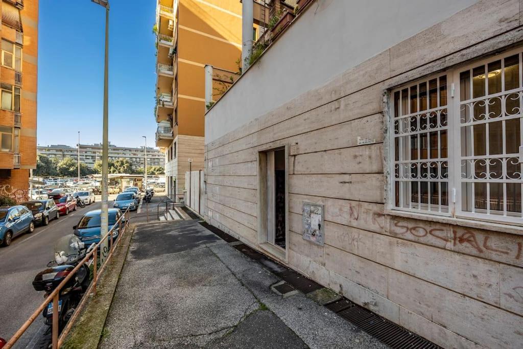 Frida Apartment 5 min from metro station