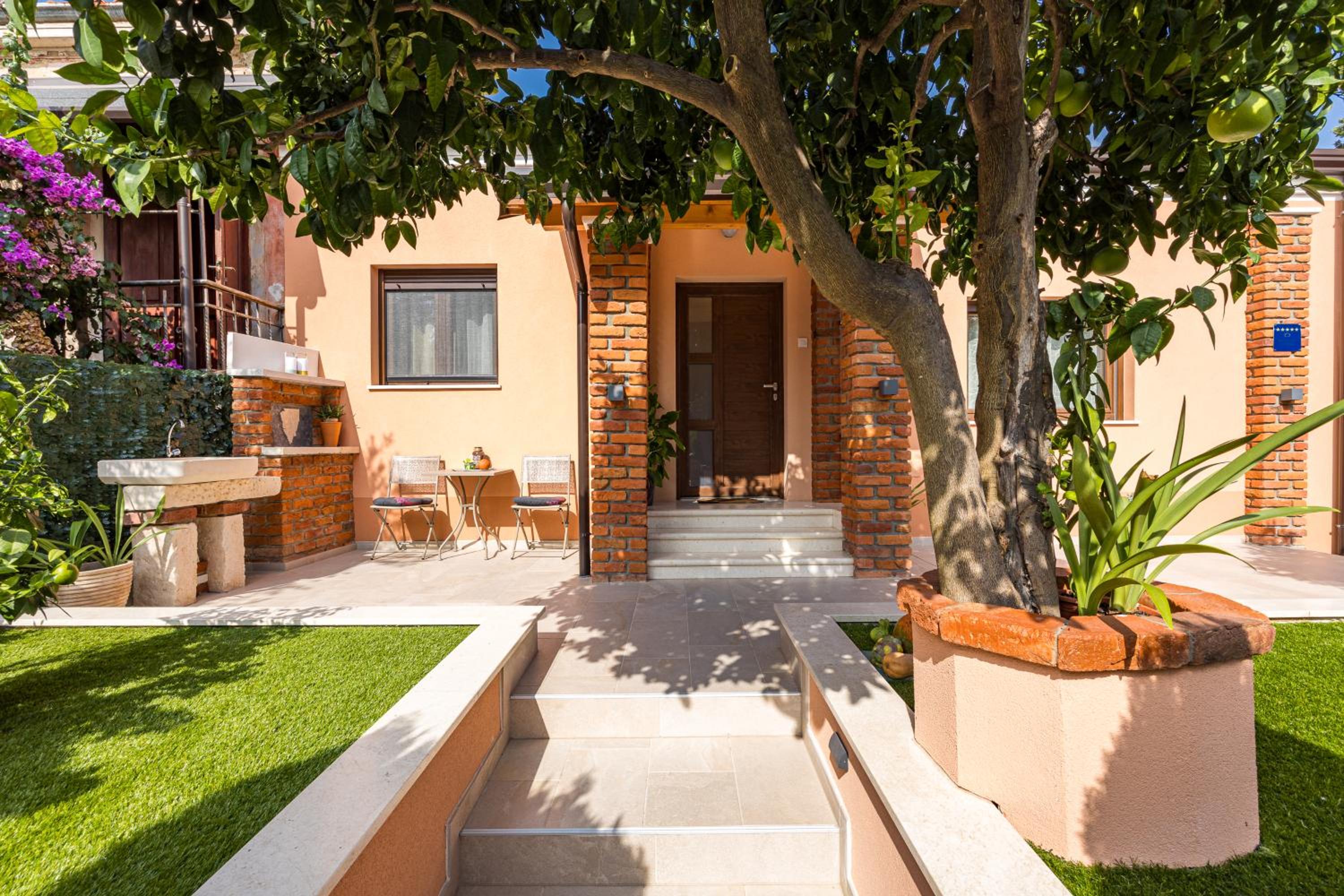 Hotel Villa VaLetiS - Image 1