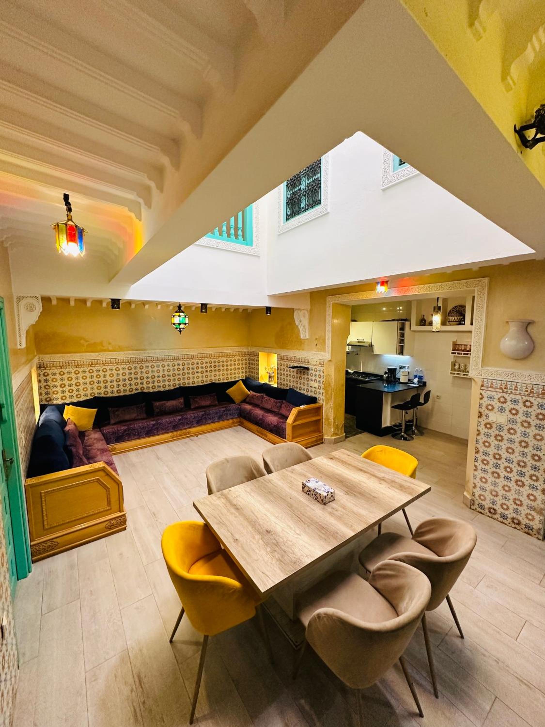 lounge