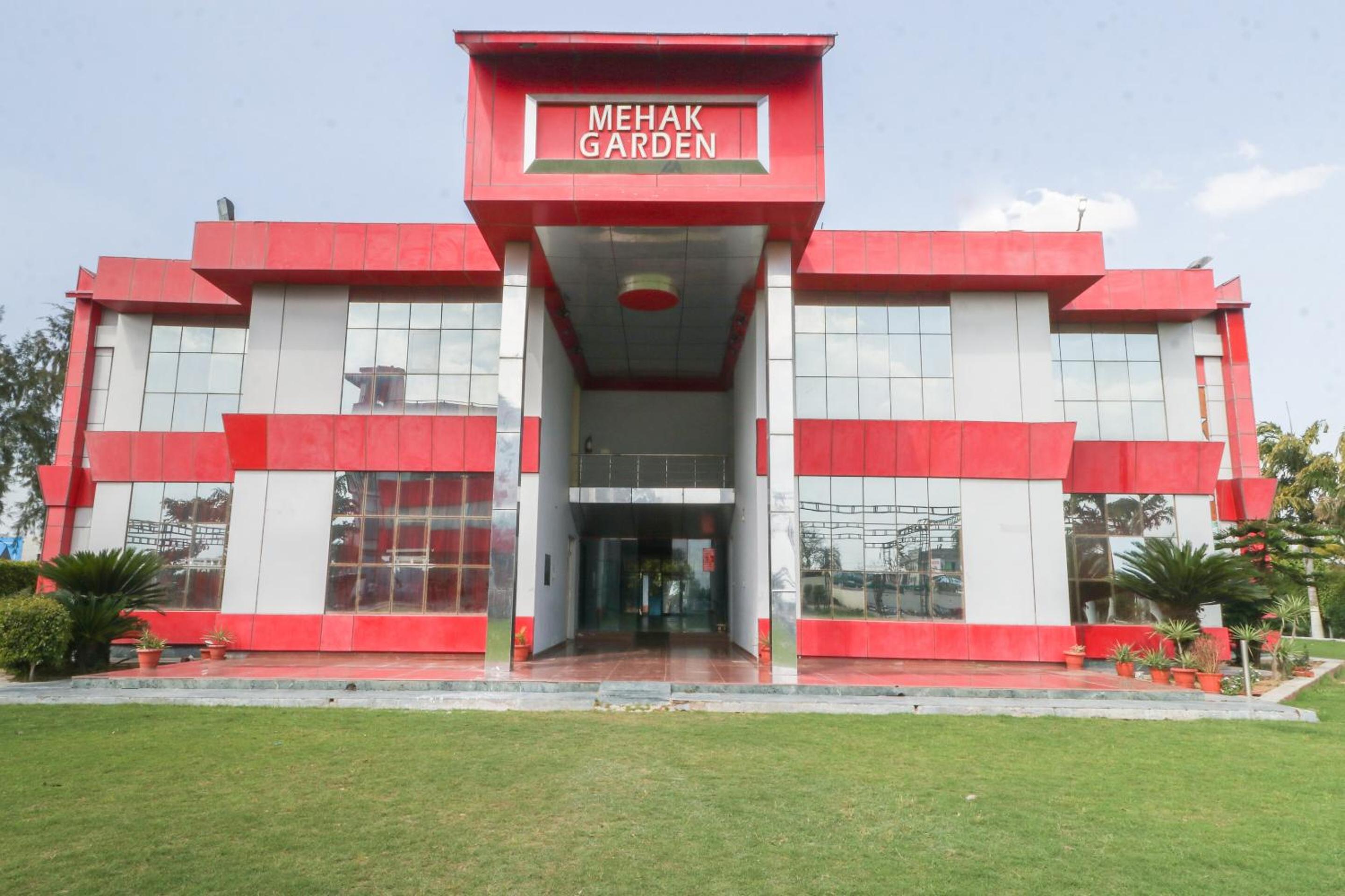 Hotel O Mg Mehak Garden view 4