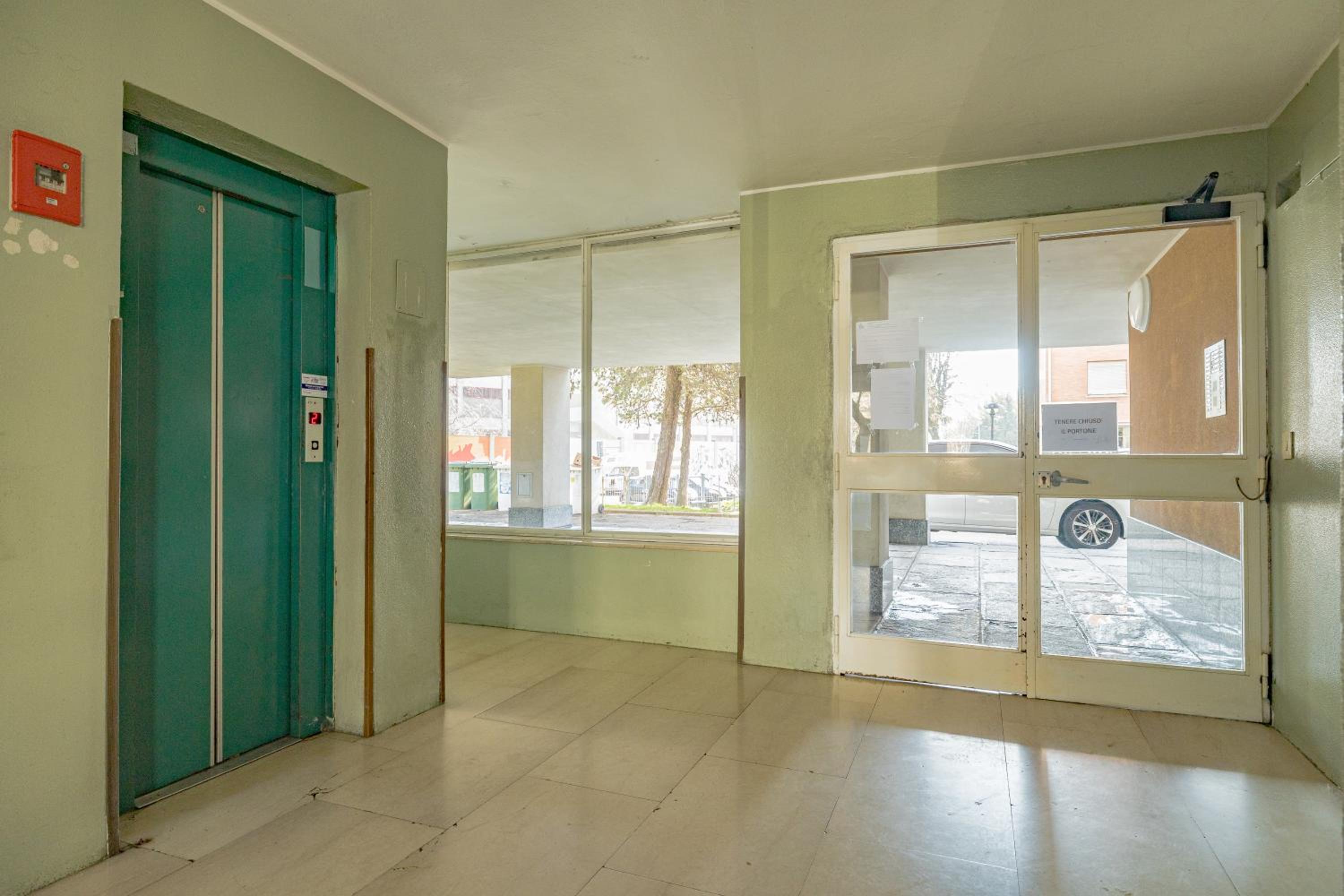 Niguarda Hospital M5 Lilla 10 Home Away WiFi AC