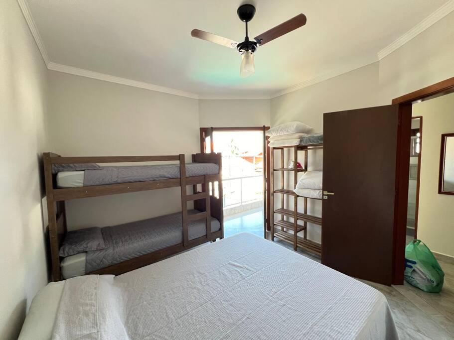 Beach House Pool in Bertioga – Just 90m from Beach