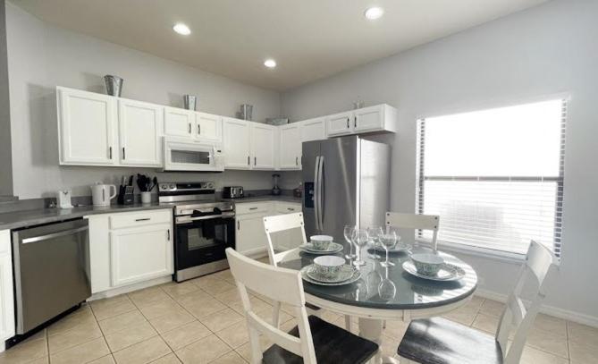 Serene 4-Bedroom Lakeview Retreat with South-Facing Pool & Sun-Drenched Outdoor Living