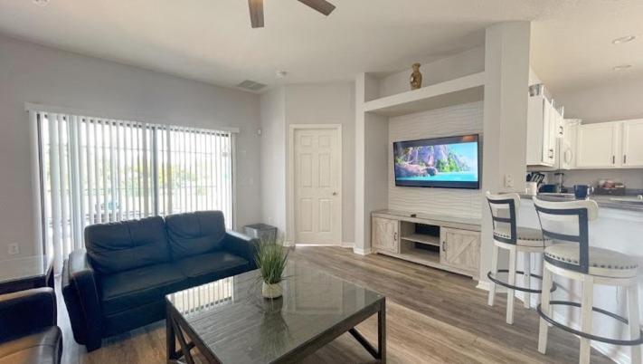 Serene 4-Bedroom Lakeview Retreat with South-Facing Pool & Sun-Drenched Outdoor Living