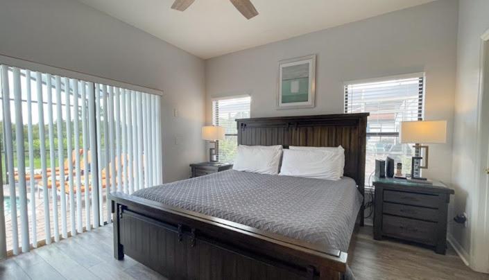 Serene 4-Bedroom Lakeview Retreat with South-Facing Pool & Sun-Drenched Outdoor Living