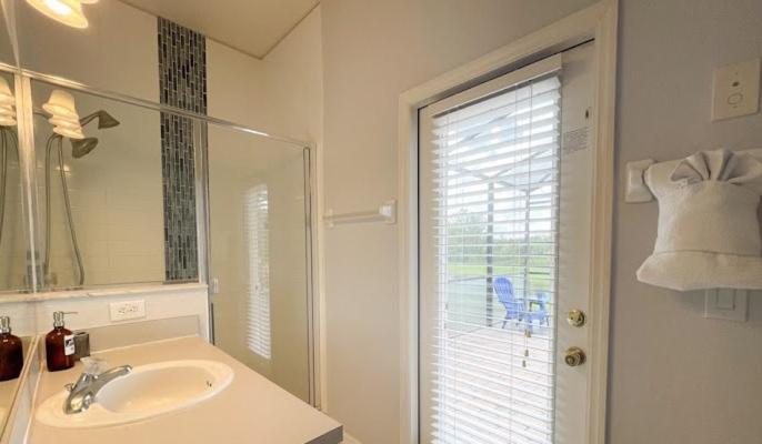Serene 4-Bedroom Lakeview Retreat with South-Facing Pool & Sun-Drenched Outdoor Living