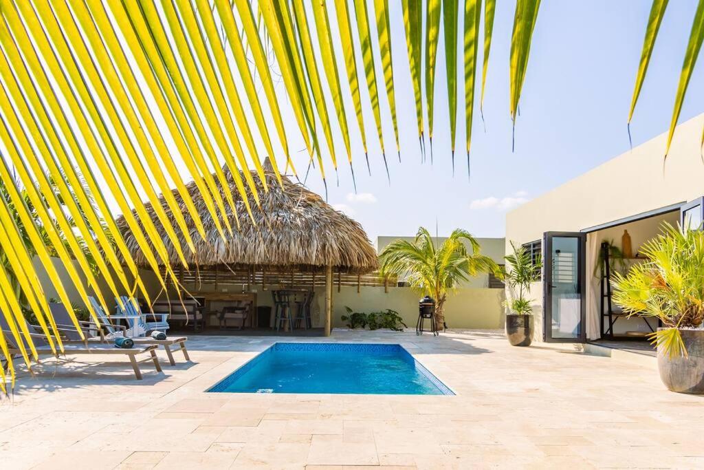 Villa Mambo Royale