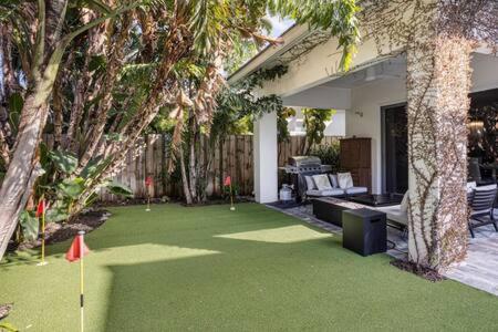 VILLA MAGNOLIA-with heated pool-by VIAC