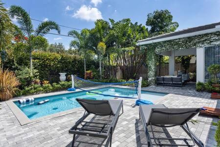 VILLA MAGNOLIA-with heated pool-by VIAC