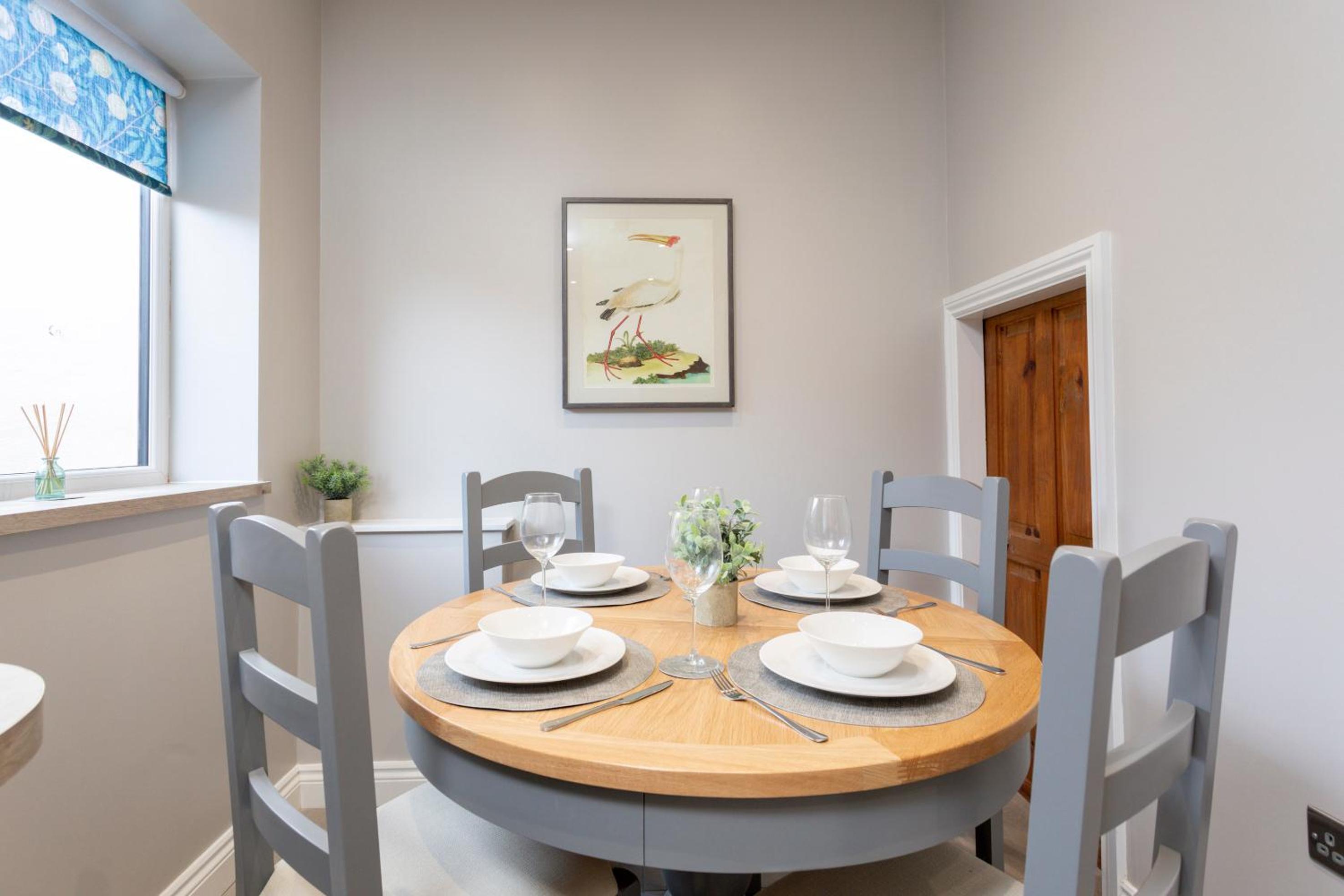 Kist Accommodates - Belmont Dene