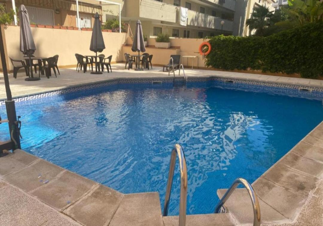 Instyle Almunecar en el centro con cochera y piscina