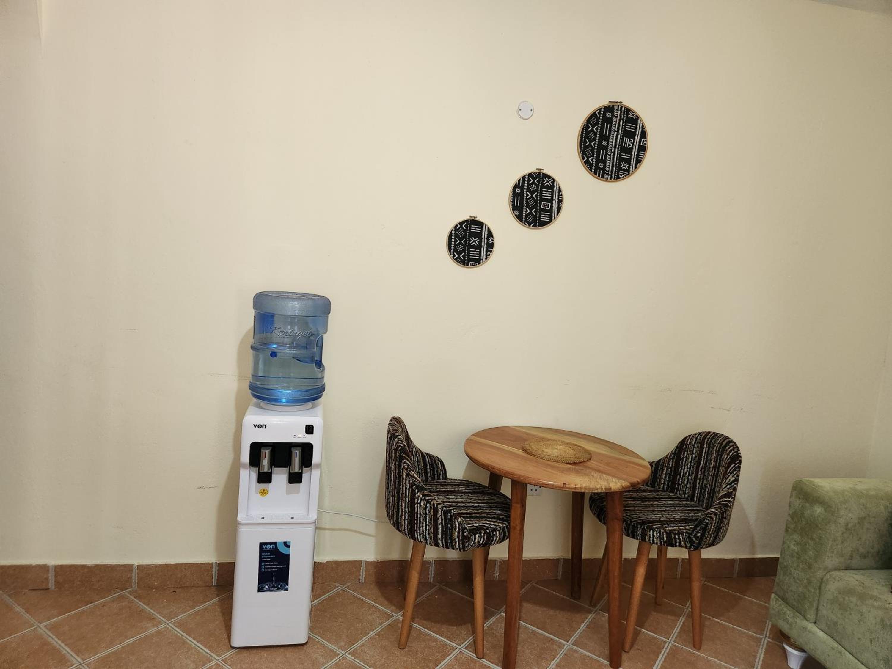 Cosy Living near Bofa Beach view 5
