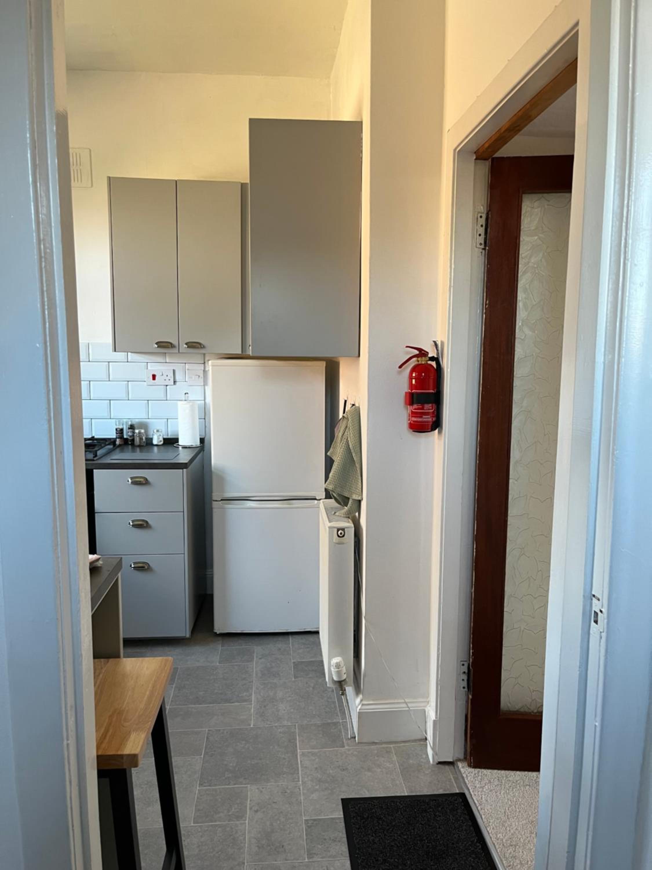 Luxury 1BR Flat Central Dumfries Self Check-in, Parking, Wi-Fi