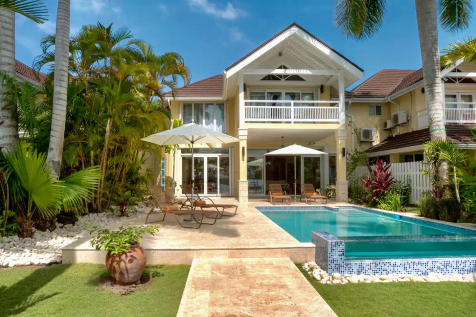Luxurious Villa in Montego Bay Jamaica view 2