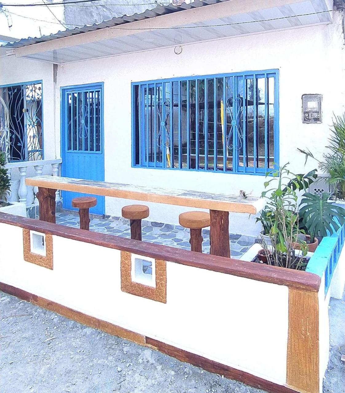 Cabaña aldea primaveral