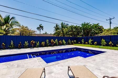 BnB Hyperion - Sunny Oasis w Pool & Florida Room