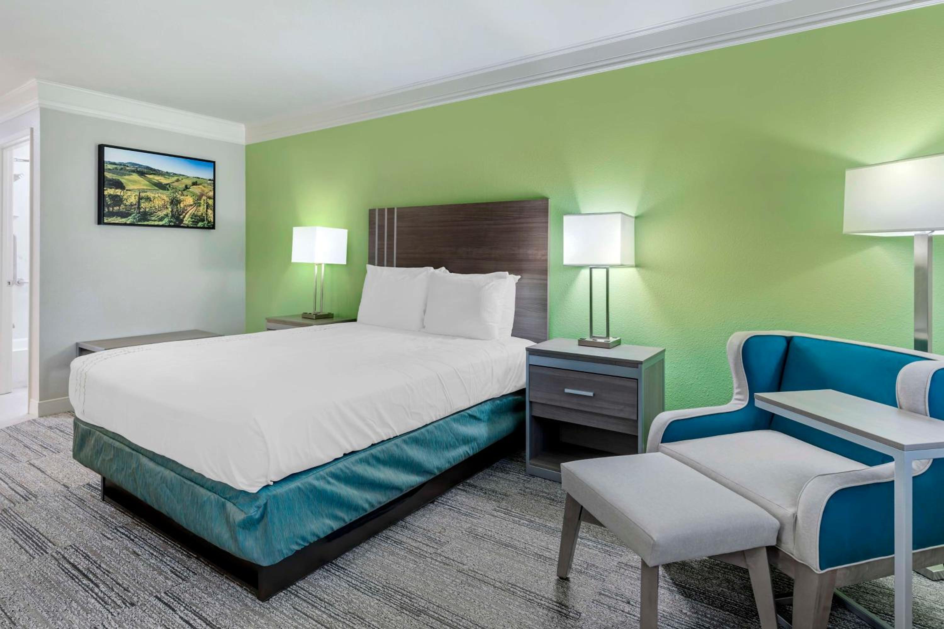 Fairfield Vacations - Best Western Cordelia Inn - Property Image 15