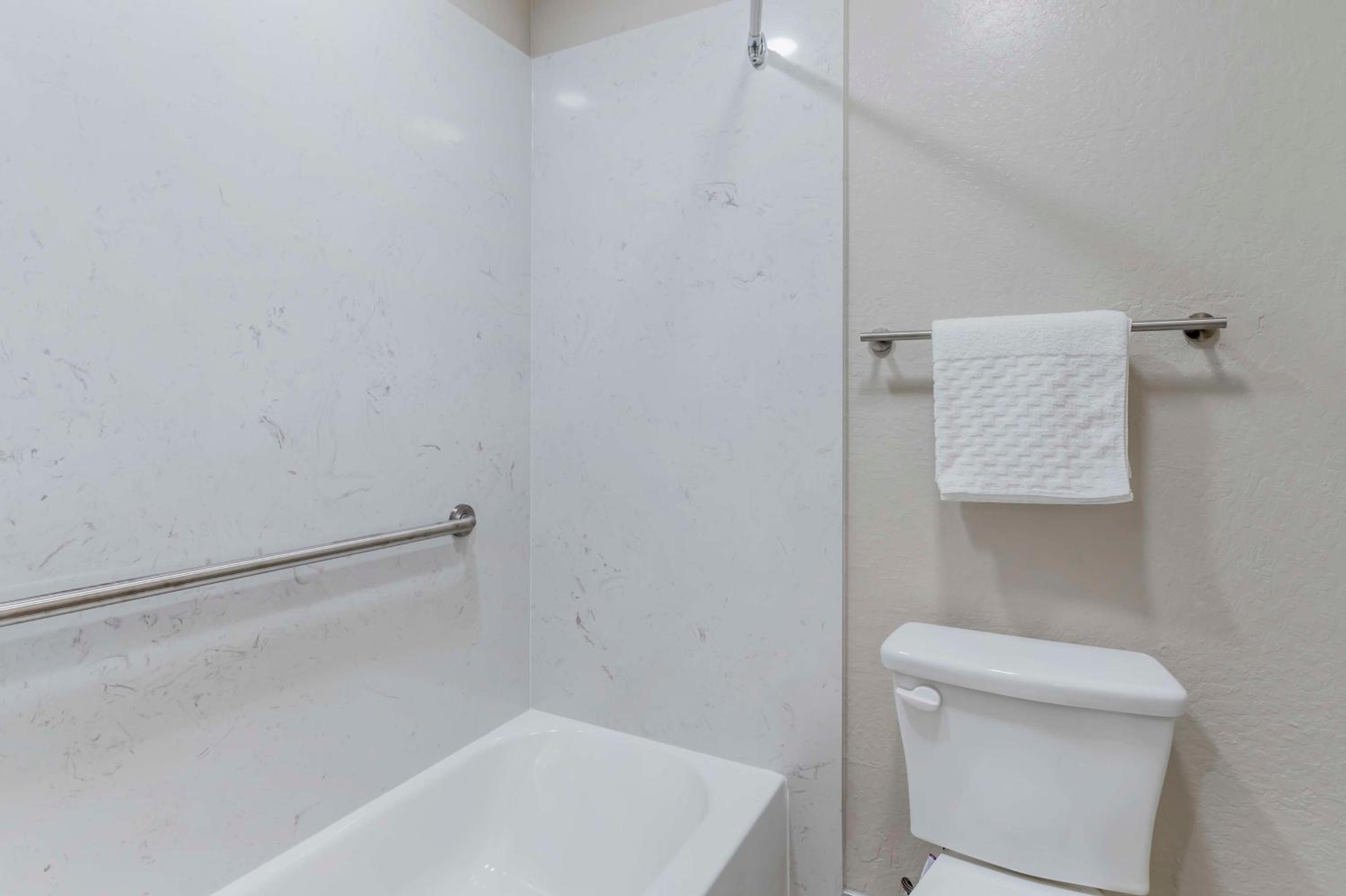 Fairfield Vacations - Best Western Cordelia Inn - Property Image 11