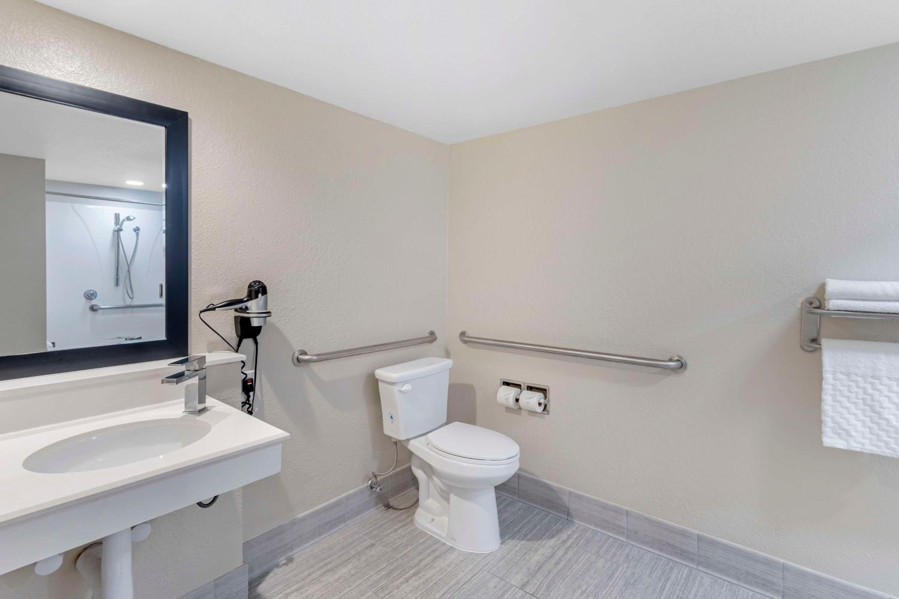 Fairfield Vacations - Best Western Cordelia Inn - Property Image 9