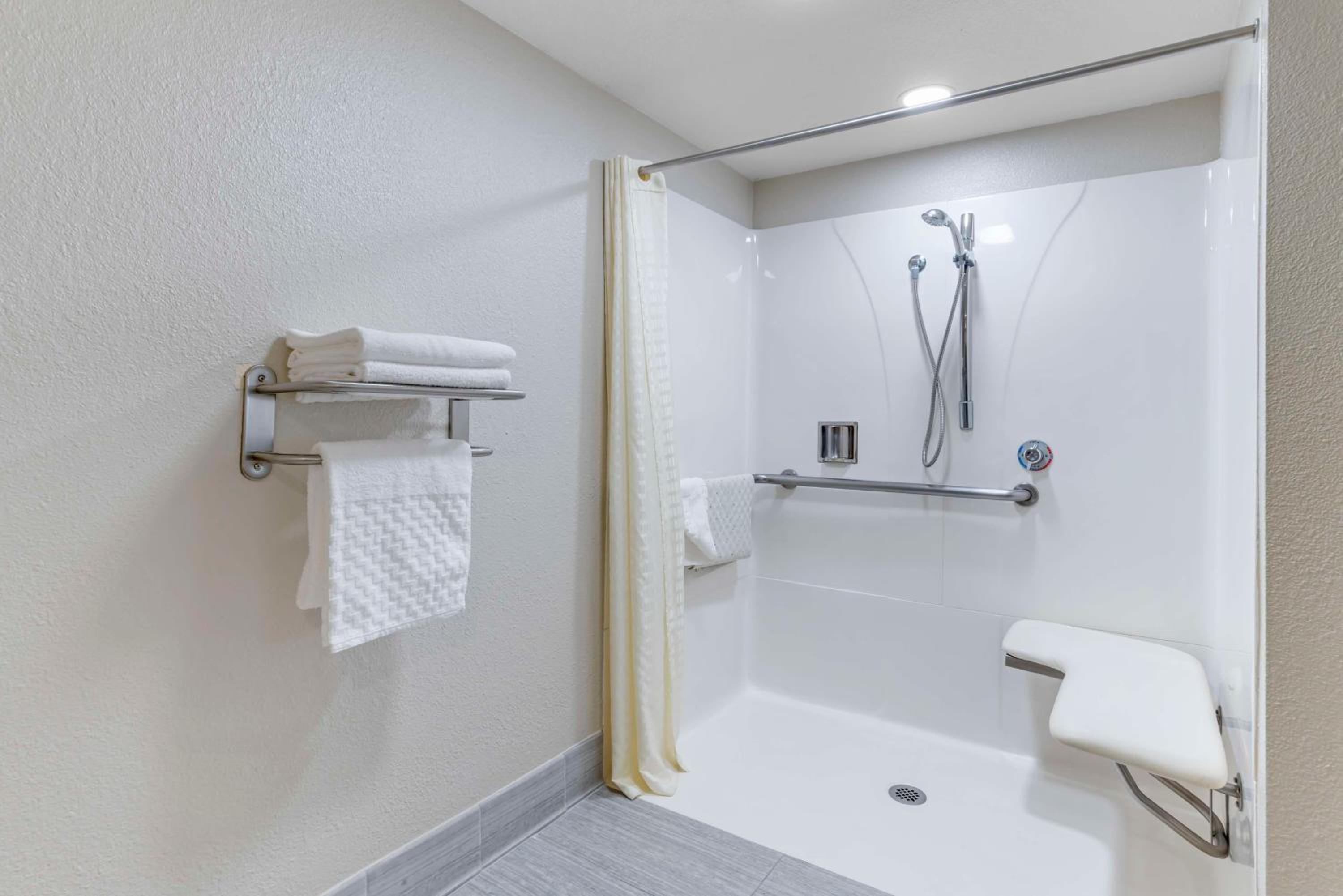 Fairfield Vacations - Best Western Cordelia Inn - Property Image 7