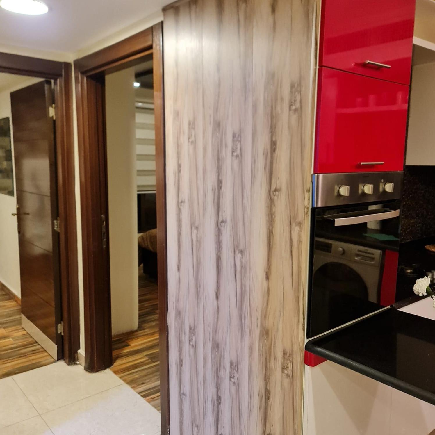 Quadro apartment