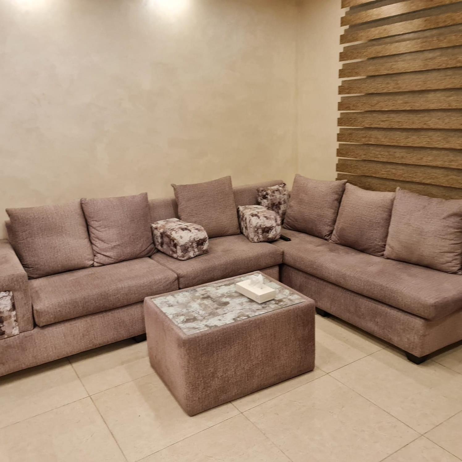 Quadro apartment