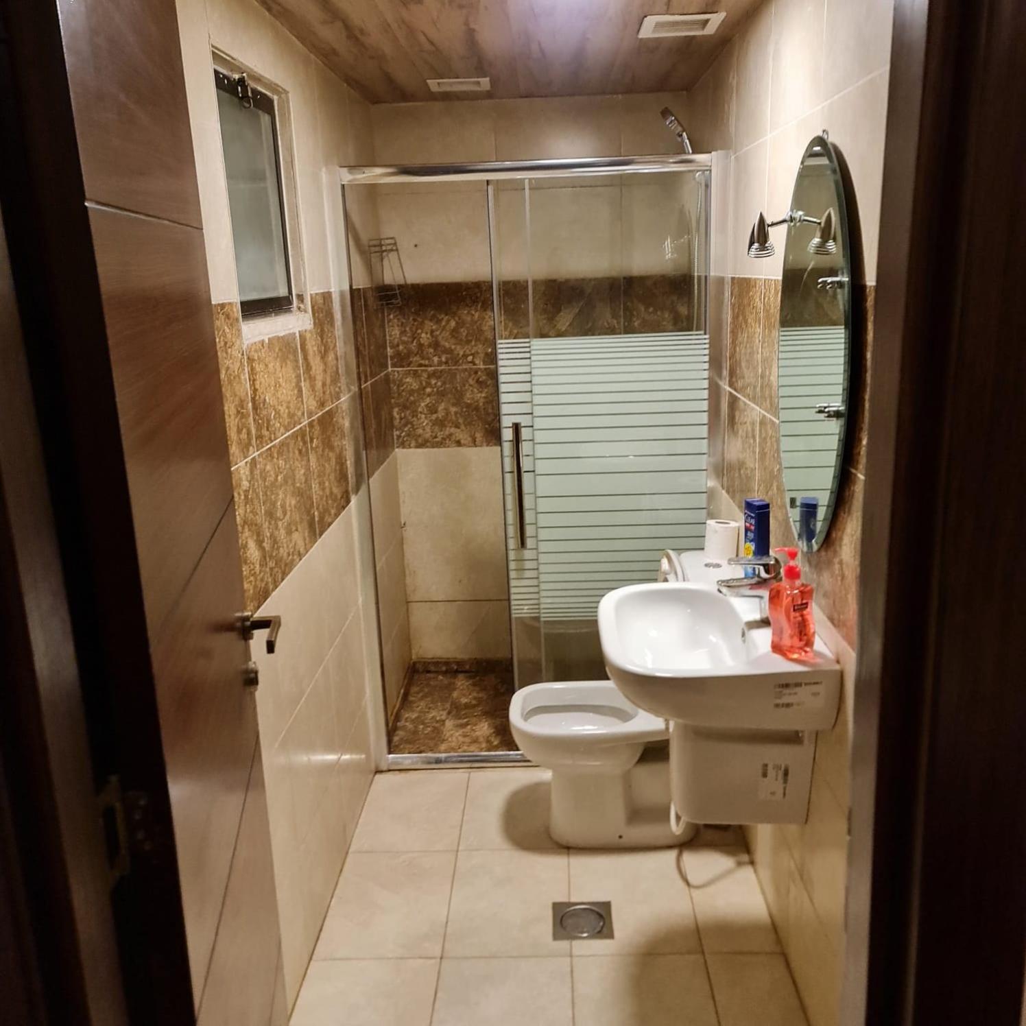 Quadro apartment
