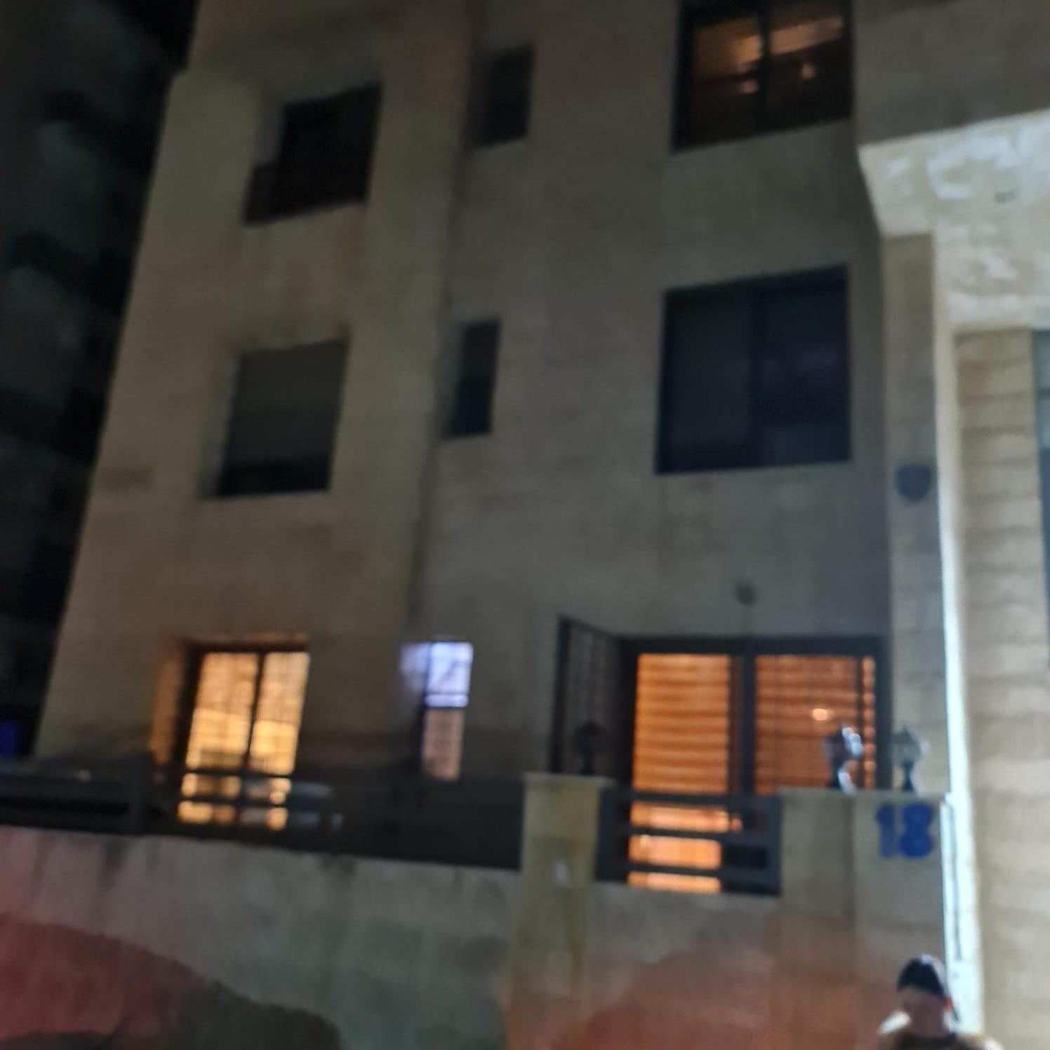 Quadro apartment