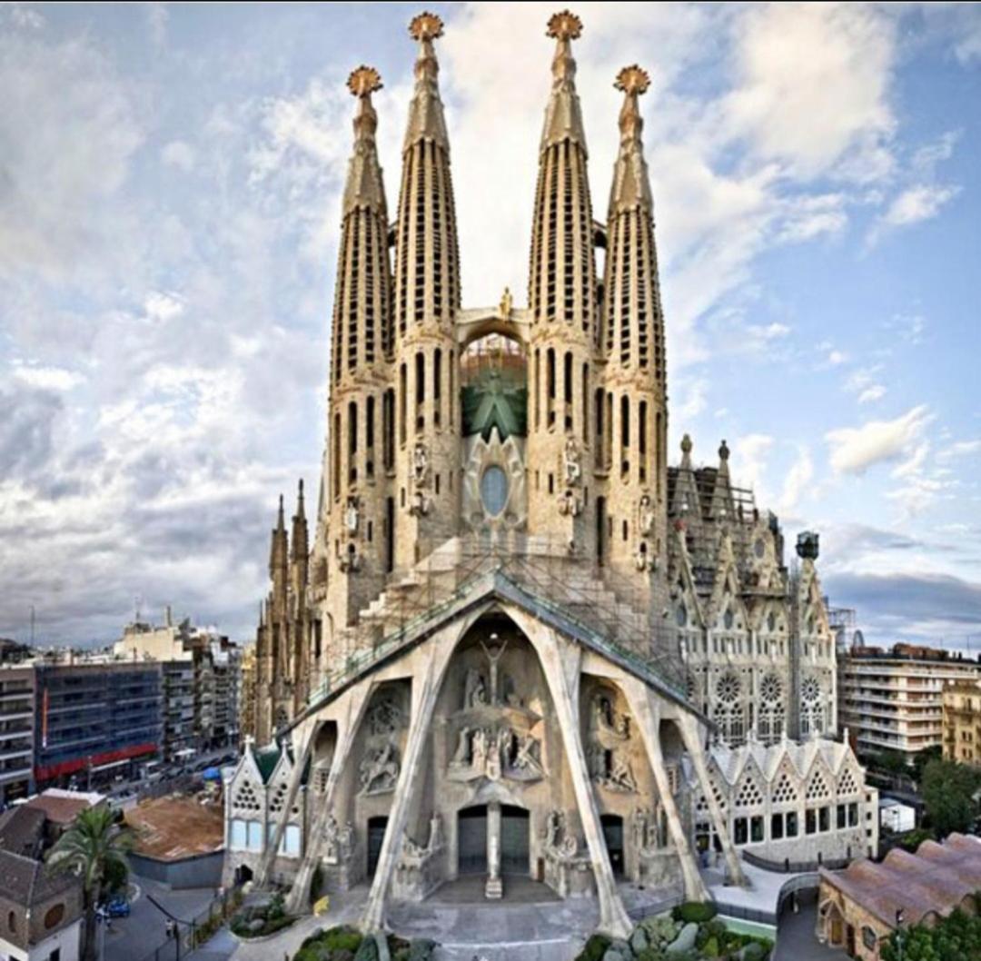 Gran apartamento ideal grupos muy cerca Barcelona