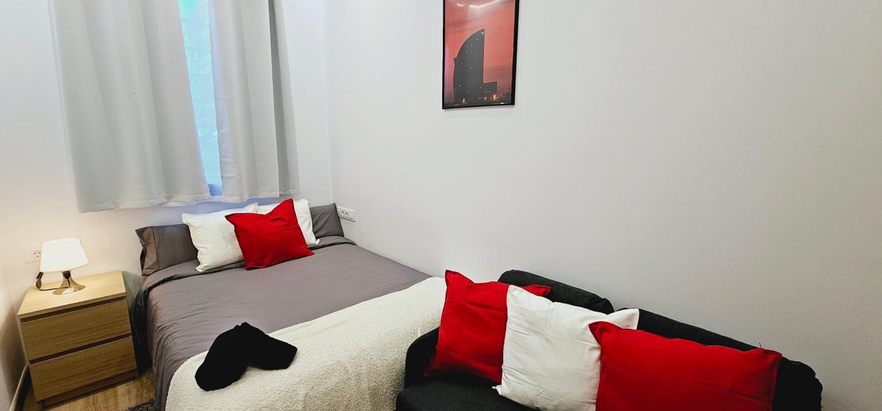 Gran apartamento ideal grupos muy cerca Barcelona