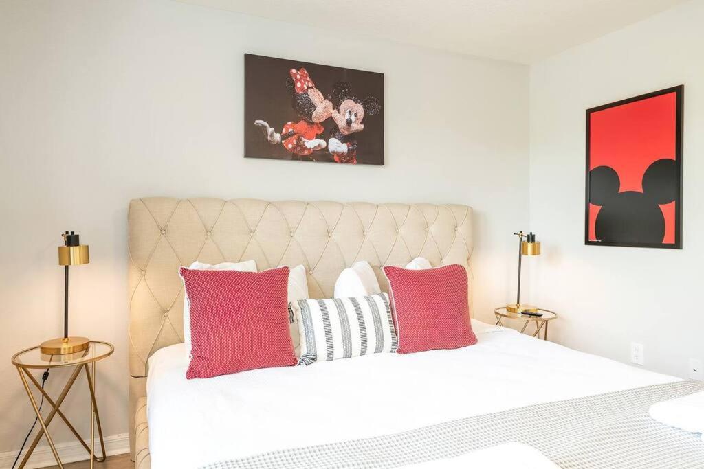 Utopia - 5 Bedroom Bright and Cheerful Home
