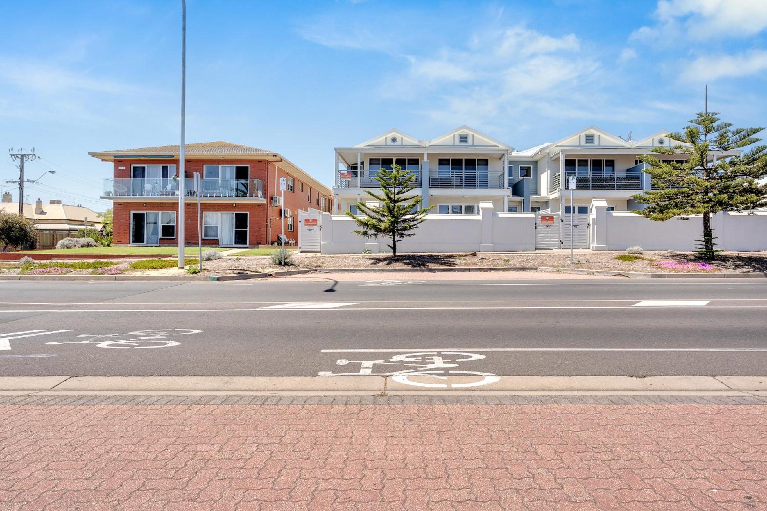 96B Esplanade, Semaphore