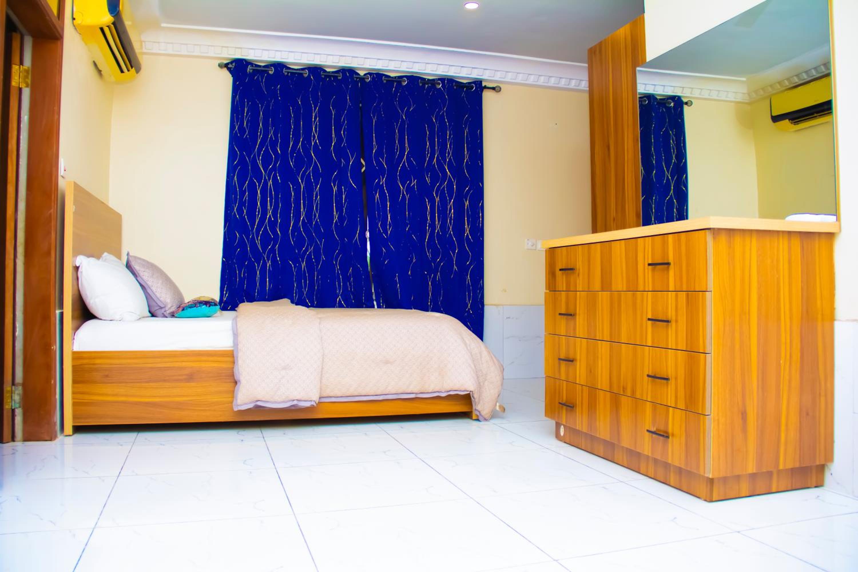 Salma's Place