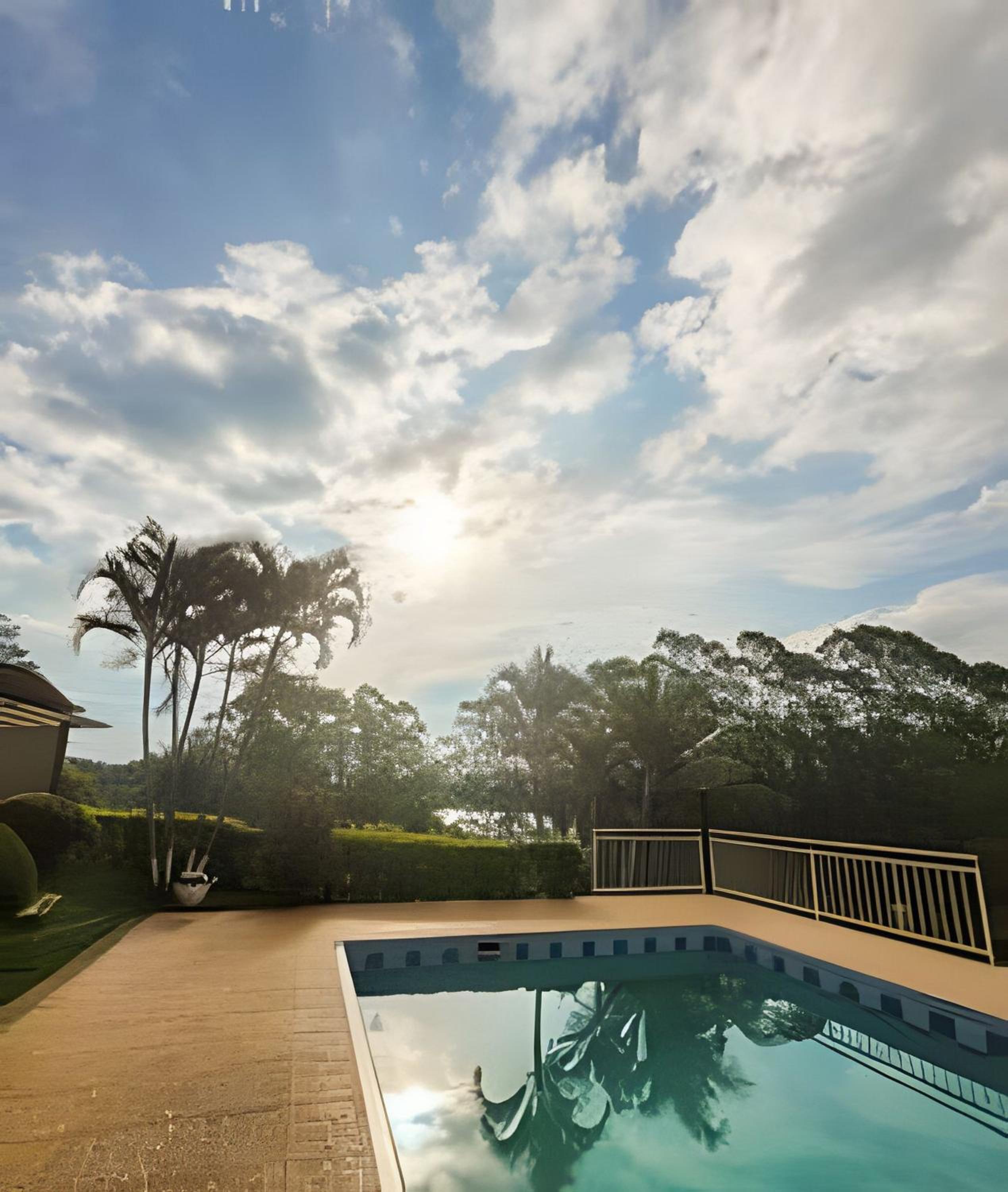 Nosso Apê Enseada: Casa na Represa João Penido com Wifi, Piscina e Churrasqueira