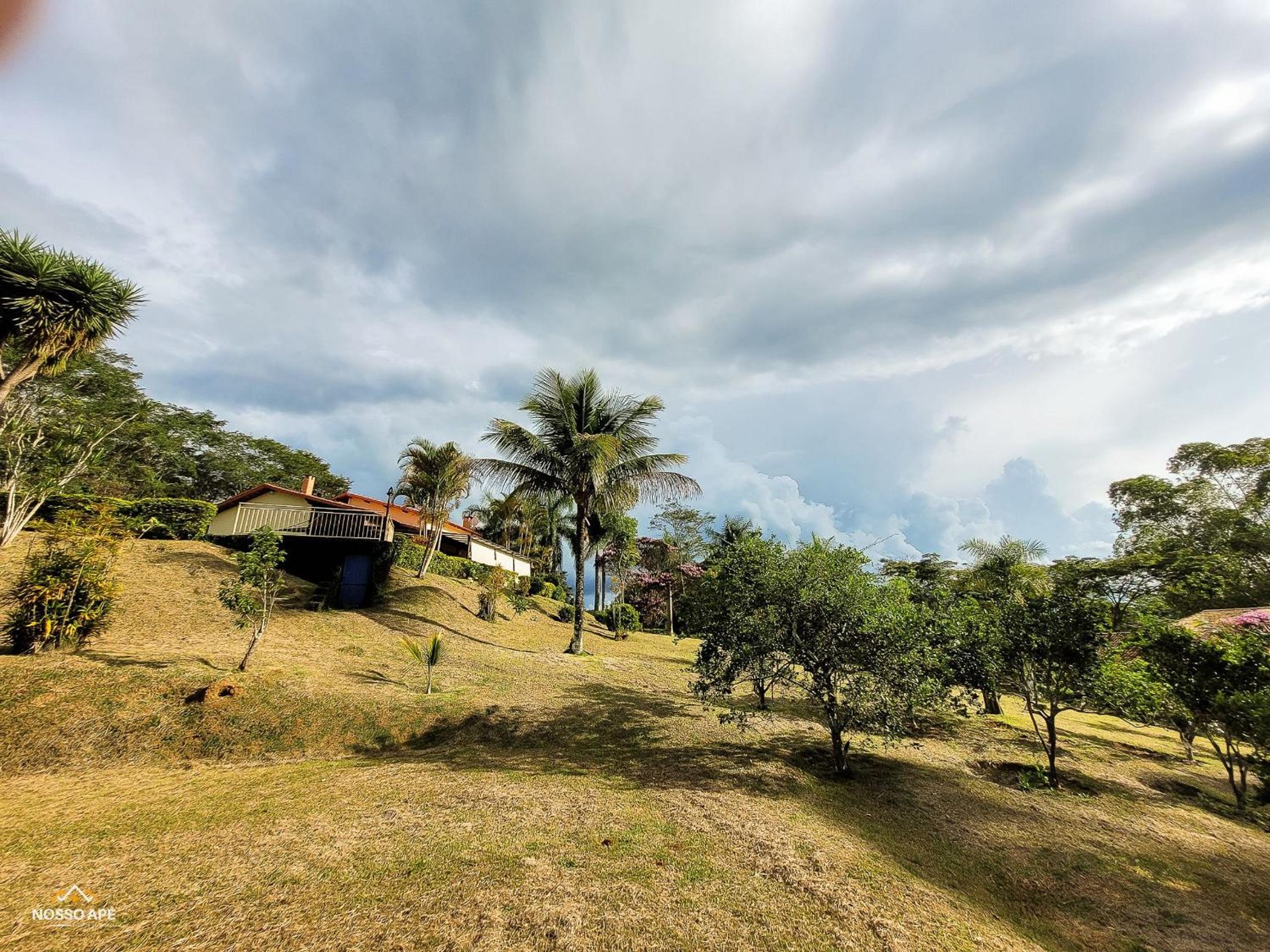 Nosso Apê Enseada: Casa na Represa João Penido com Wifi, Piscina e Churrasqueira