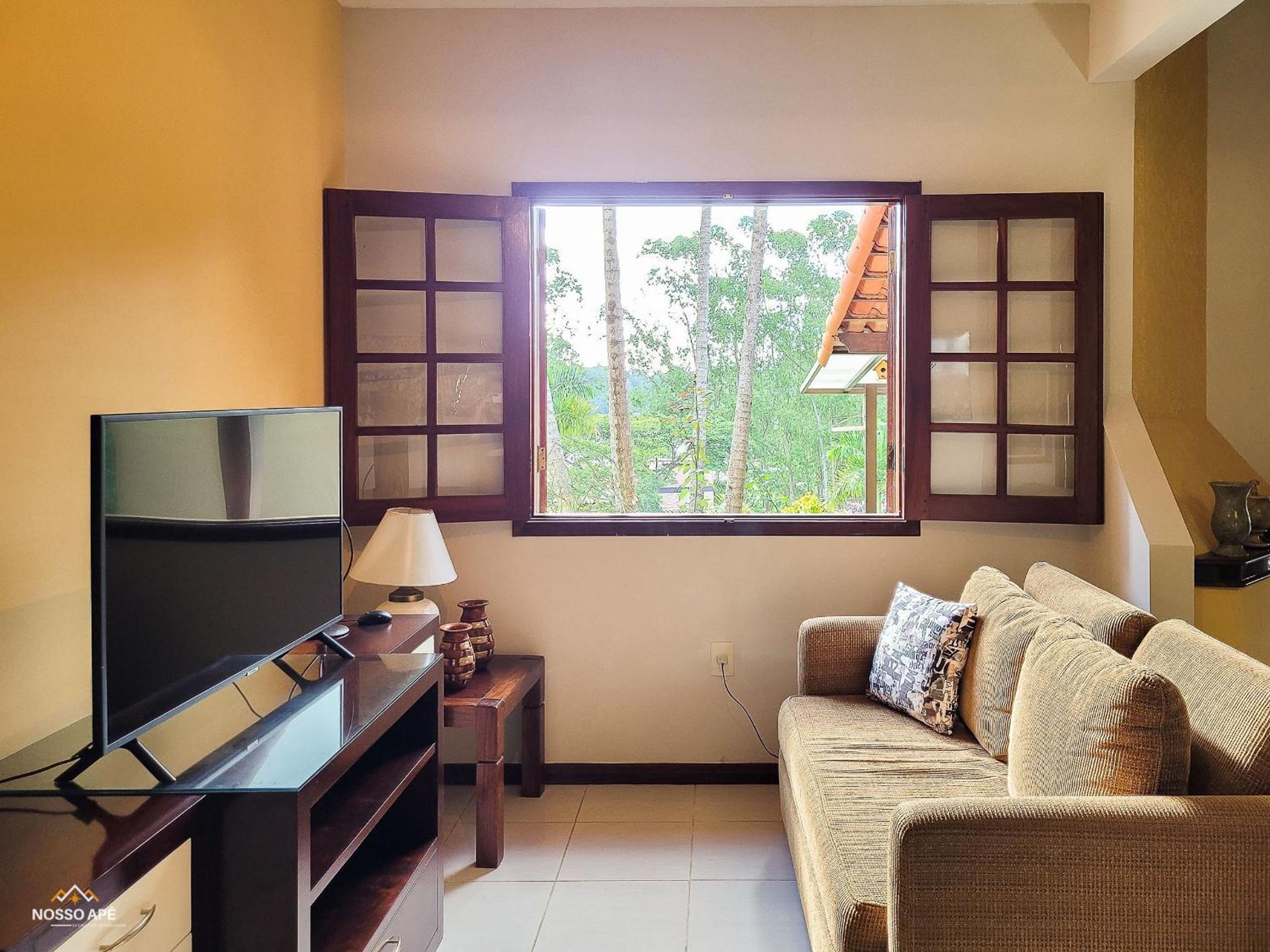 Nosso Apê Enseada: Casa na Represa João Penido com Wifi, Piscina e Churrasqueira