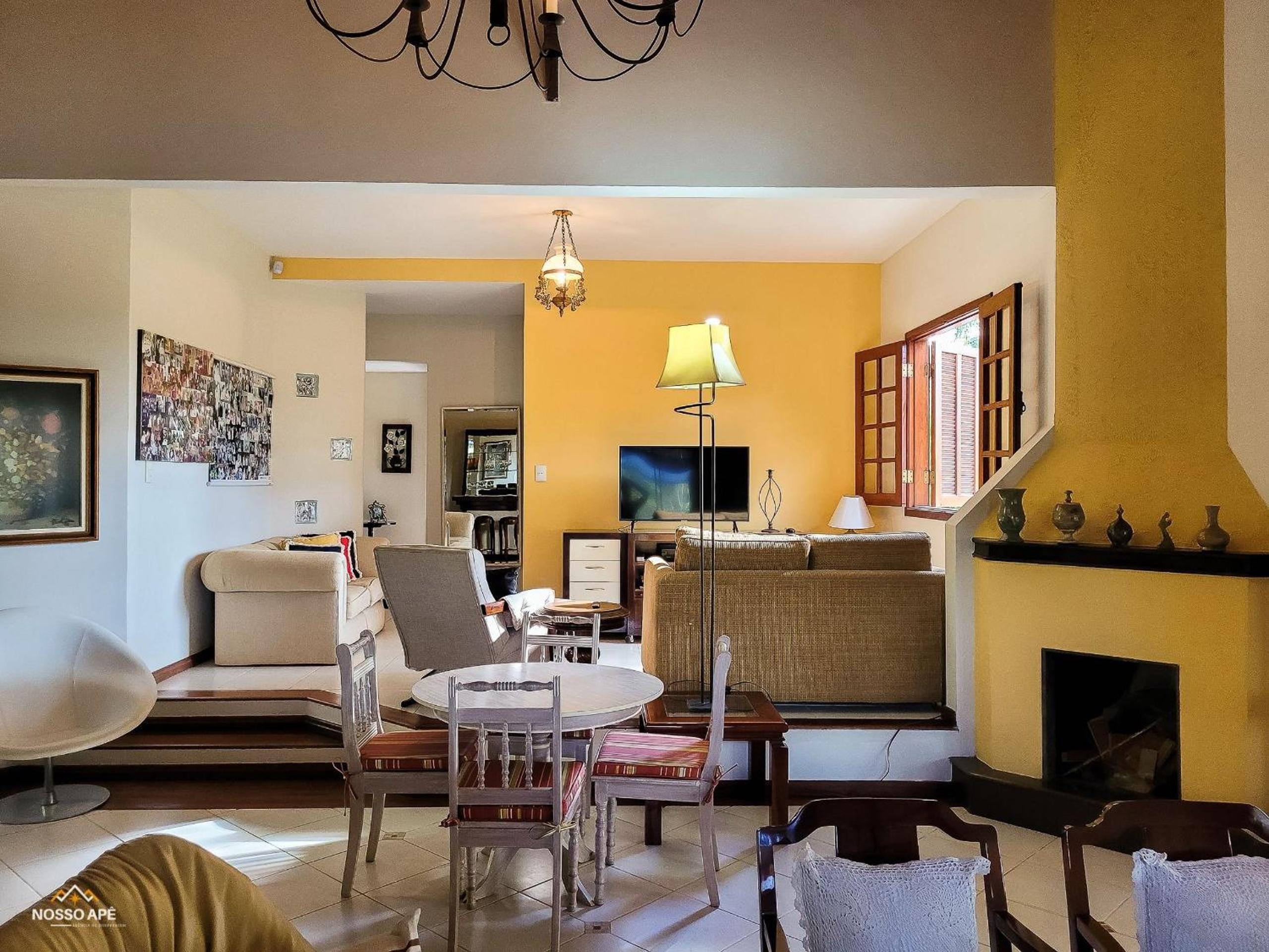 Nosso Apê Enseada: Casa na Represa João Penido com Wifi, Piscina e Churrasqueira