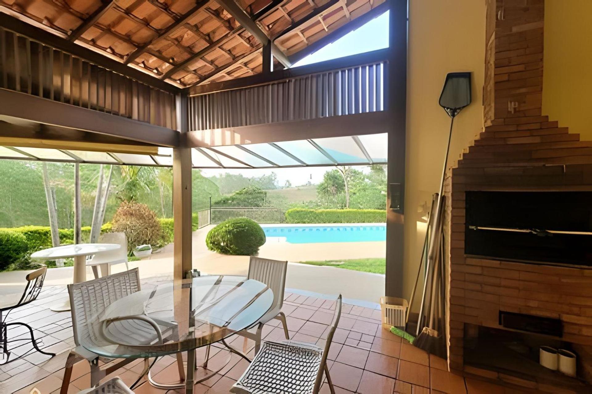 Nosso Apê Enseada: Casa na Represa João Penido com Wifi, Piscina e Churrasqueira