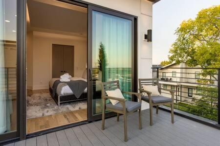 Modern Luxury Hot Tub Mini Golf Elevator Views view 5