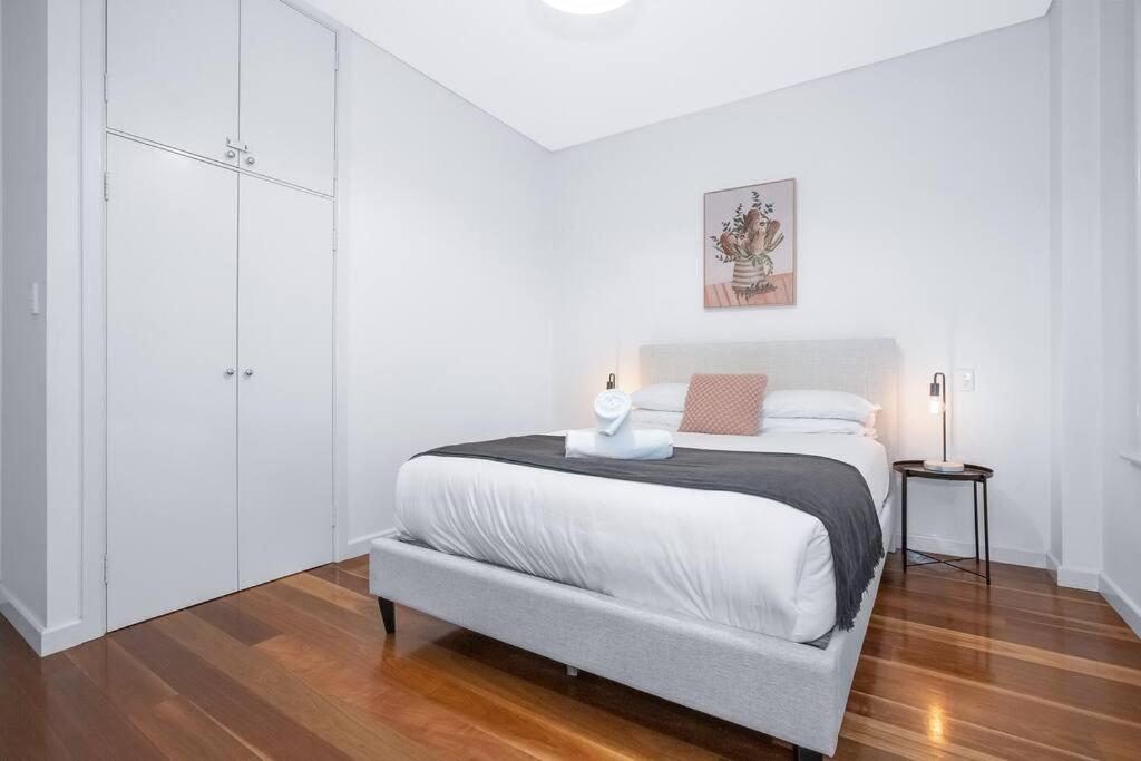 Escape To Sydney @ Ultimo Unique 2 Bedroom Sleeping 7 City Side