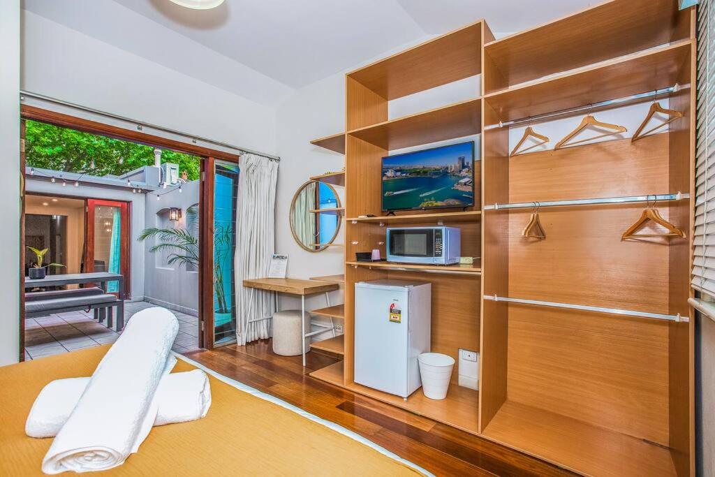 Escape To Sydney @ Ultimo Unique 2 Bedroom Sleeping 7 City Side