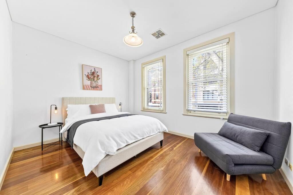 Escape To Sydney @ Ultimo Unique 2 Bedroom Sleeping 7 City Side